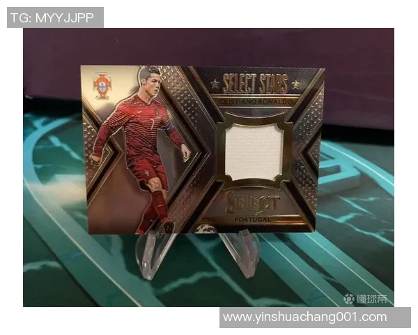 足球球星周边开箱体验全解析 超高还原度与独家设计的精彩细节